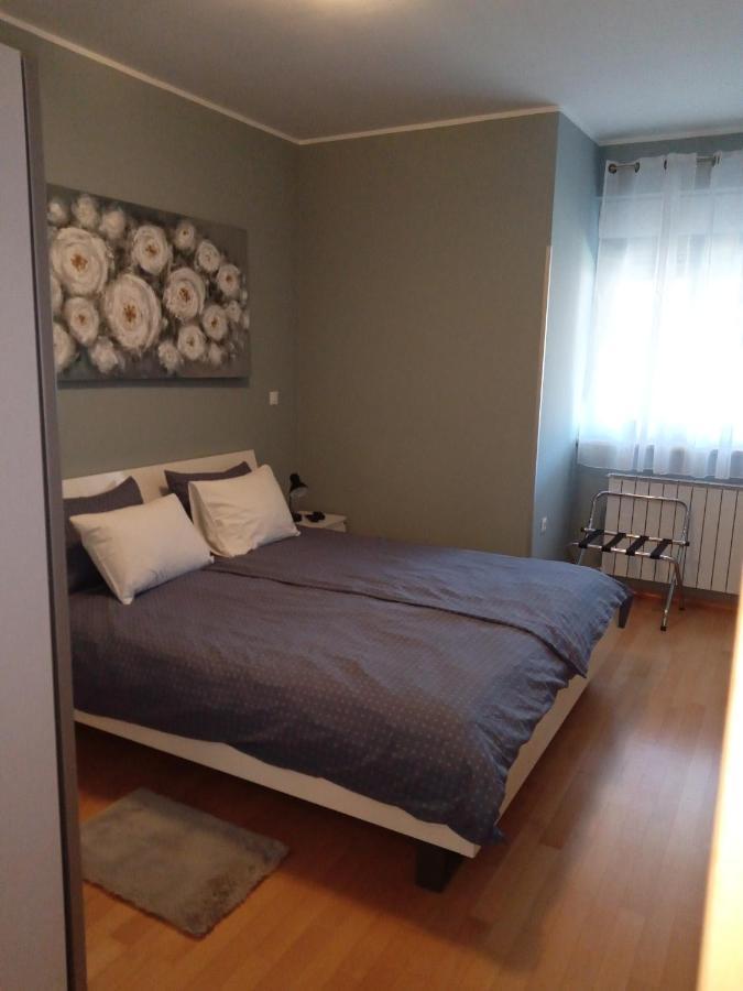 Apartment Laura Pula Extérieur photo